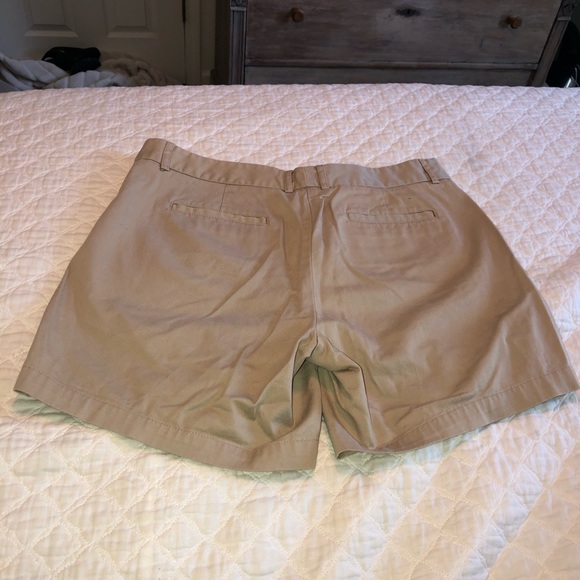 Women’s shorts - Picture 2 of 3